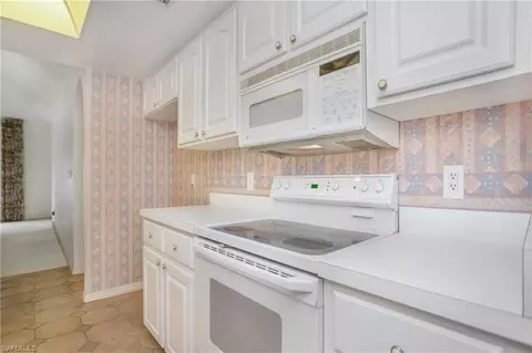 1911 Princess Ct, Naples, FL 34110 photo 16