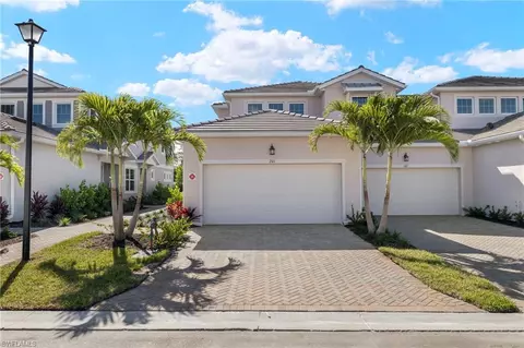 4664 Arboretum Cir #201, Naples, FL 34112