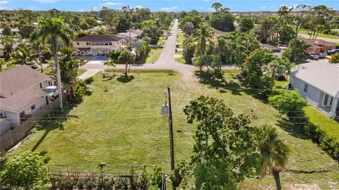 4718 Normandy Dr, Naples, FL 34112 photo 7