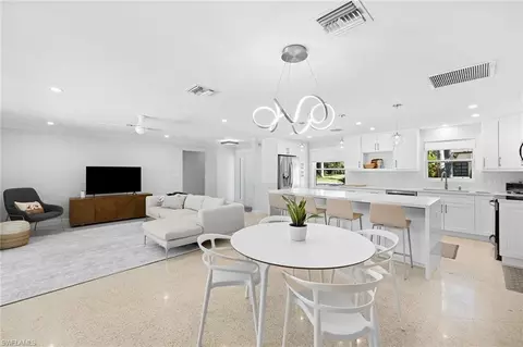 380 Wedge Dr, Naples, FL 34103 photo 7