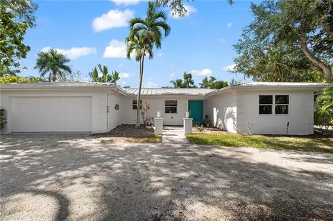 380 Wedge Dr, Naples, FL 34103 photo 3