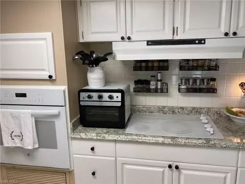 Kitchen - 32 Le Mans Dr, Naples, FL 34112 photo 1 of 6