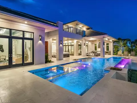 3841 Crayton Rd, Naples, FL 34103