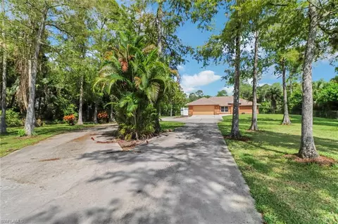 720 15th St NW, Naples, FL 34120