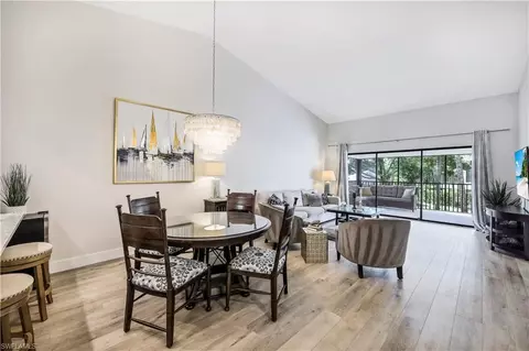 1818 Kings Lake Blvd #202, Naples, FL 34112