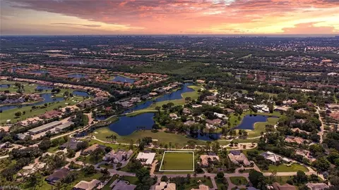 12925 Valewood Dr, Naples, FL 34119
