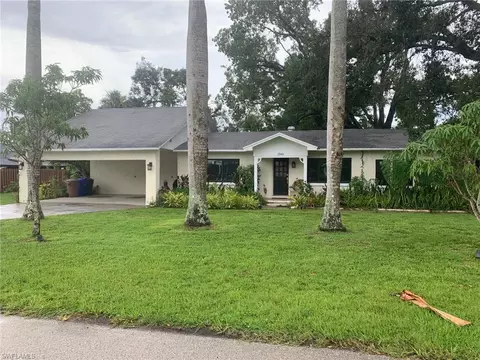 1540 Alhambra Dr, Fort Myers, FL 33901