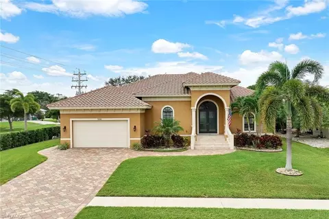 598 Fieldstone Dr, Marco Island, FL 34145