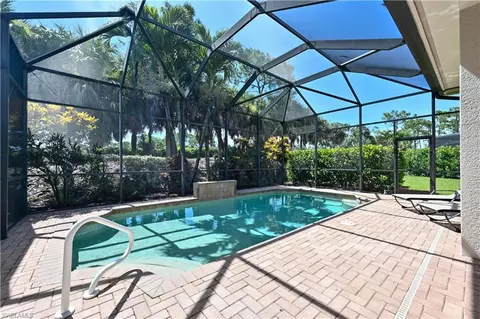 403 Saddlebrook Ln, Naples, FL 34110 photo 31