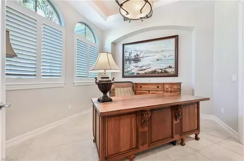403 Saddlebrook Ln, Naples, FL 34110 photo 8