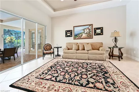 403 Saddlebrook Ln, Naples, FL 34110 photo 6