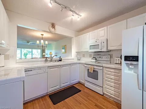 5924 Cranbrook Way #E103, Naples, FL 34112 photo 6