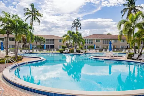 248 Palm Dr #49-5, Naples, FL 34112