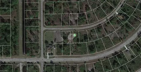 1110 Bayliss St E, Lehigh Acres, FL 33974