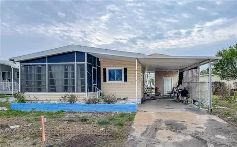 13651 Ovenbird Dr, Fort Myers, FL 33908