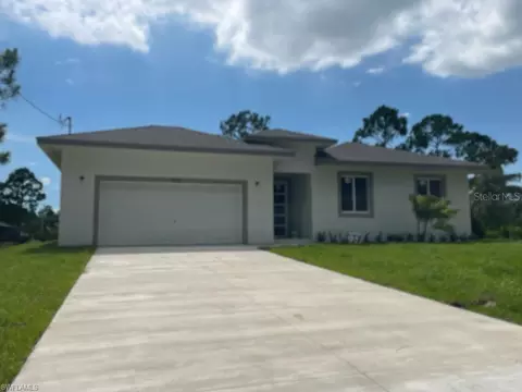 762 Anaconda Ave S, Lehigh Acres, FL 33974