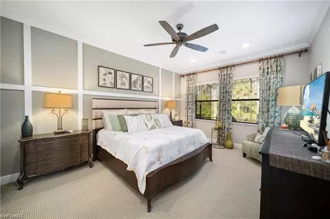 1225 Manado Dr, Naples, FL 34113