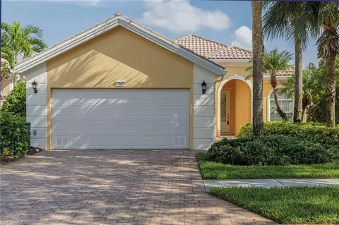 7565 Garibaldi Ct, Naples, FL 34114