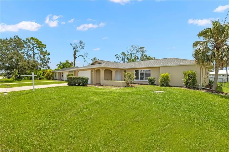  22297 Niagara Ave, Port Charlotte, FL 33952 photo 2