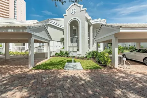 6141 Pelican Bay Blvd #II-21, Naples, FL 34108