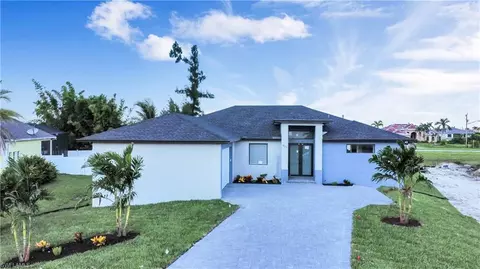 403 SW 35th Pl, Cape Coral, FL 33991