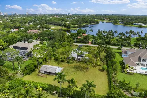 124 Eugenia Dr, Naples, FL 34108 photo 11