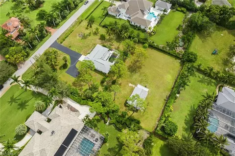 124 Eugenia Dr, Naples, FL 34108 photo 16