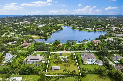 124 Eugenia Dr, Naples, FL 34108 photo 4