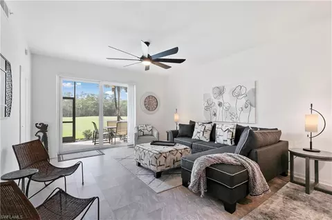 8600 Naples Heritage Dr #5-513, Naples, FL 34112
