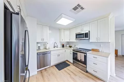 24 Kings Rd, Naples, FL 34112 photo 2