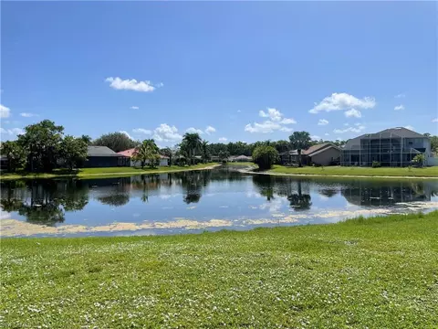2018 Crown Pointe Blvd E, Naples, FL 34112 photo 7