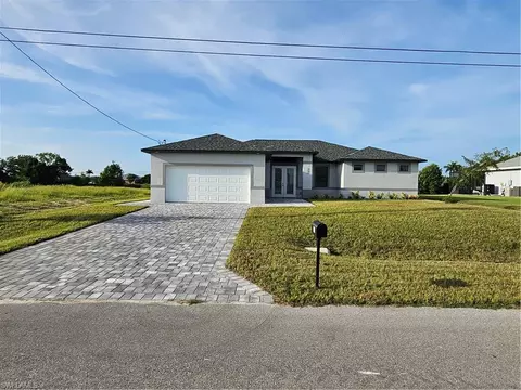 208 NW 6th St, Cape Coral, FL 33993