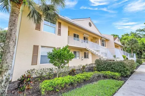 432 Valerie Way #202, Naples, FL 34104
