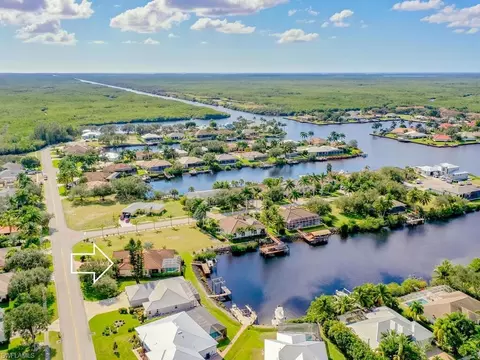 191 Cays Dr, Naples, FL 34114 photo 3