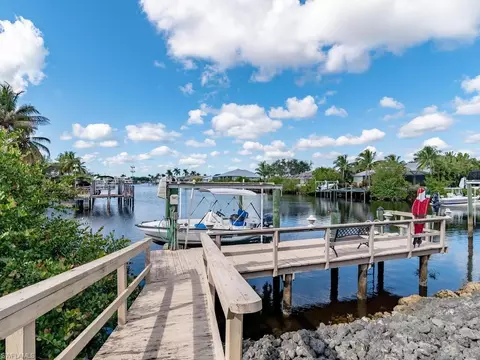 191 Cays Dr, Naples, FL 34114 photo 27
