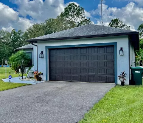 2372 68th Ave NE, Naples, FL 34120 photo 2