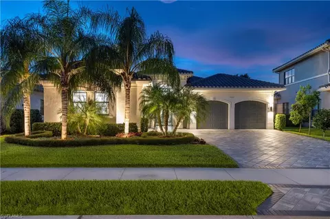 4462 Caldera Cir, Naples, FL 34119