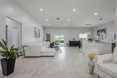 1094 Zenith St, Labelle, FL 33935 photo 3