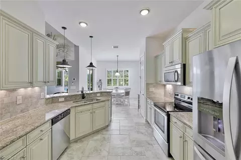 8130 Valiant Dr, Naples, FL 34104 photo 8