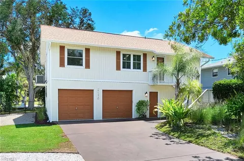27248 Barbarosa St, Bonita Springs, FL 34135