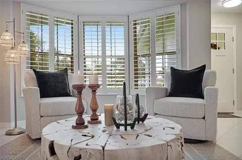 282 Madison Dr, Naples, FL 34110 photo 3
