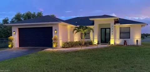 2998 45th Ave NE, Naples, FL 34120