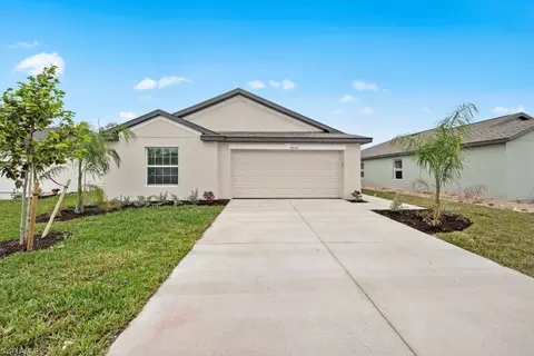 17771 Paradiso Way, North Fort Myers, FL 33903