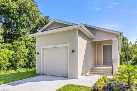 198 2nd St, Naples, FL 34113