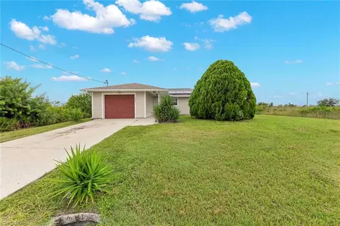2713 73rd St W, Lehigh Acres, FL 33971
