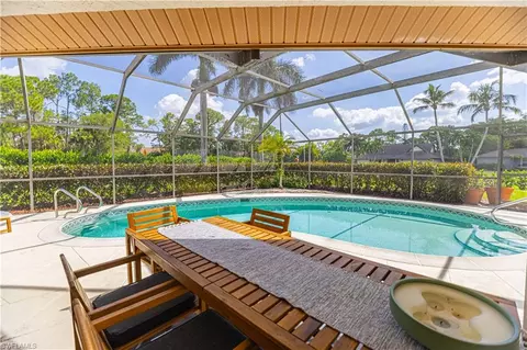 1700 Knights Ct, Naples, FL 34112