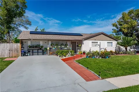 3387 Poinciana St, Naples, FL 34105