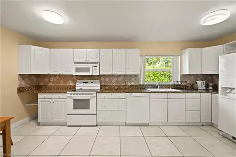 6130 Copper Leaf Ln, Naples, FL 34116 photo 10