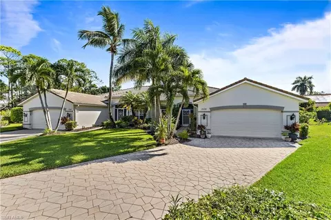 1228 Chelmsford Ct #72, Naples, FL 34104