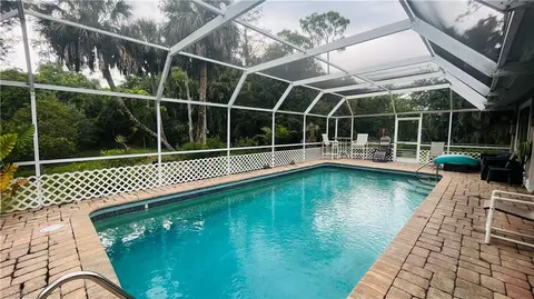 4025 Lupine Ln, Naples, FL 34112
